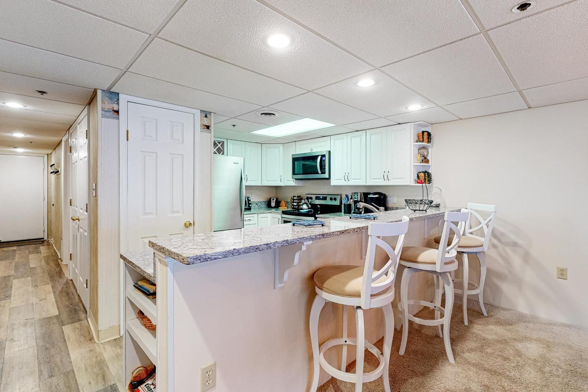 Rainbow Condos Ocean City Room photo